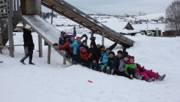 Развлекательная спортивная программа «Как по первому снежку»