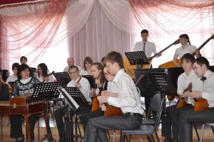 «Звучат народные инструменты»