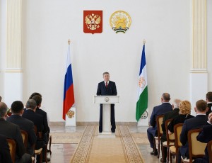 Радий Хабиров вручил государственные награды России и Башкортостана