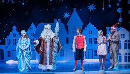 Новогодний спектакль «Снеговик–почтовик»