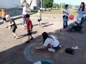 Конкурс рисунков на асфальте«Тот Май»