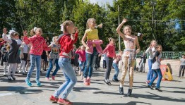 Игровая программа «Одуванчик»