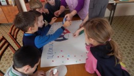 Тематический час «Мир вокруг большой и разный»