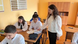 Вечер-посвящение «Весь этот мир творит учитель»