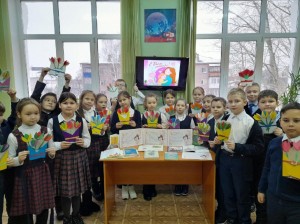 Литературно-игровая программа «Весь мир начинается с мамы…»