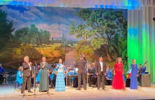 В филармонии СГТКО состоялась премьера музыкальной программы «Под одним небом»