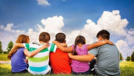 Познавательно–игровая программа «Дружные дети»