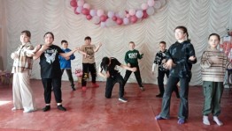 Детская дискотека «На болу у осени»