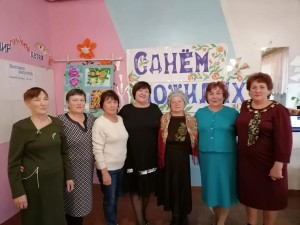 Развлекательная программа «В душе вы молоды всегда»