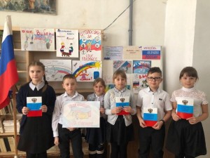 Информационно-познавательный час «Моя Россия!»