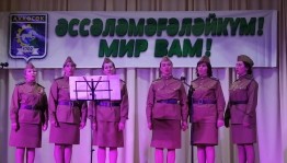 Клубный десант «К вам, поздравить вас!»