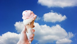 Развлекательная программа «Праздник мороженого»