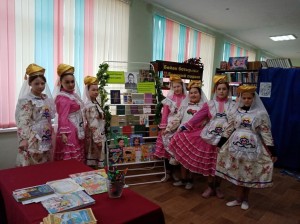 Фольклорный час «Красота национального костюма»