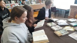 Поэтический час к 130-летию В. Маяковского «Я расскажу вам о времени»