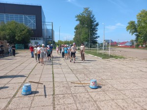 Игровая программа «Кто на свете всех сильнее, и быстрее, и точнее?»