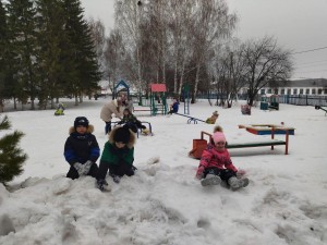 Веселые игрища на улице для детей.