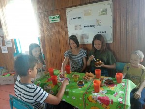 Праздник «В гости ждет Медовый Спас»