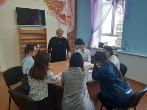 «Отношение между подростком и взрослым»