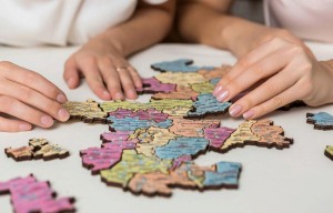 Серия развивающих игр «Карта пазл России и Башкортостана»