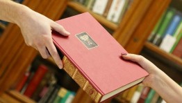 Акция «Книга из рук в руки»