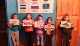 Выставка рисунков «Пусть не будет войны никогда»