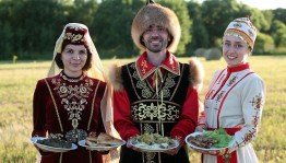 Познавательная программа «Многовековые традиции»