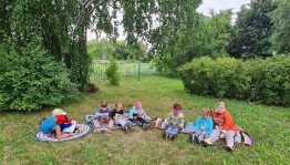 Час беседы «Библиолужайка»