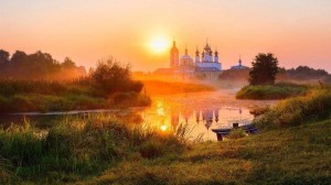 Просветительская беседа у выставки «С тобой святая Русь»