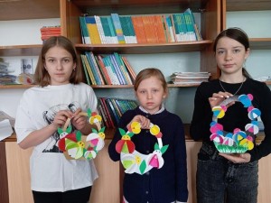 Литературно–игровая программа «Счастье, солнце, дружба–вот что детям нужно»