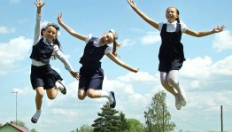 Конкурсно–игровая программа «Ура, каникулы»