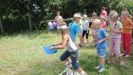 Игровая программа. «Живем в гостях у лета!».