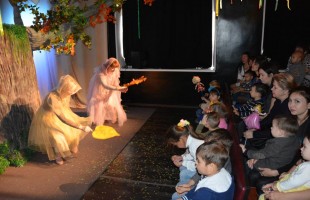 The Bashkir State Puppet Theater presented the premiere for the youngest spectators "What does autumn sing about?".