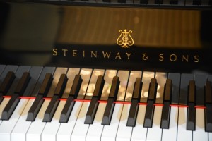 В Башгосфилармонию им.Х.Ахметова привезли новый рояль Steinway & Sons