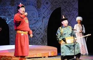 Участники фестиваля тюркоязычных театров "Туганлык" подарили уфимцам этно-концерт