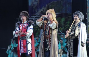 Грандиозный фестиваль искусств «Сердце Евразии» в столице Башкортостана завершился ярким проектом «UFA - Kuraifest»