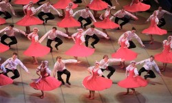 Концерт «Танцы народов мира»: Государственный академический ансамбль народного танца имени Игоря Моисеева