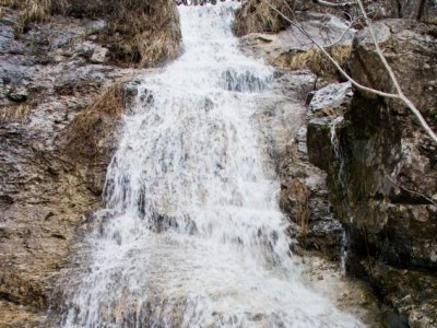Водопад Кульюрт-Тамак