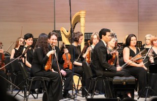Национальный симфонический оркестр республики торжественно открыл Международный музыкальный фестиваль