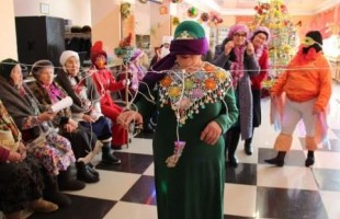 В Хайбуллинской центральной библиотеке провели новогоднее представление