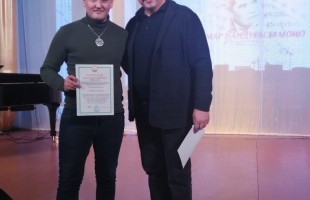 Артистам эстрады БГФ вручили награды