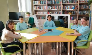 Информационно–познавательный час «К истокам русской письменности»