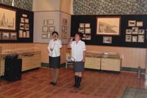 Весь этот мир творит учитель.