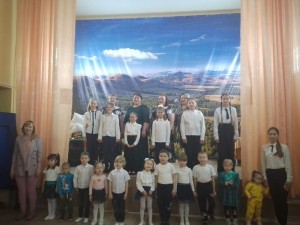 Литературно–музыкальный вечер «Мамочке!»