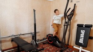 «Спортзал у Вас дома»-урок с тренером Айсуакского СМФК