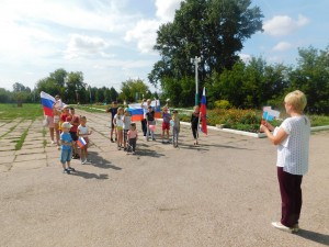 Информационный час «Под флагом России»