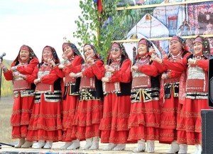 Фольклорный час «Красота национальных костюмов»