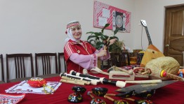 Музыкальный час «В мире шумовых инструментов»