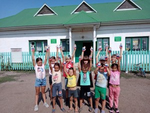 Познавательный час «Белый, синий, красный цвет–символ славы и побед»