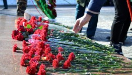 Митинг и возложение венков в память воинов Великой отечественной войне «Их имен забыть мы не должны »