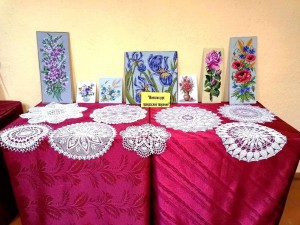 Выставка семейных поделок «Женских рук прекрасное творенье»